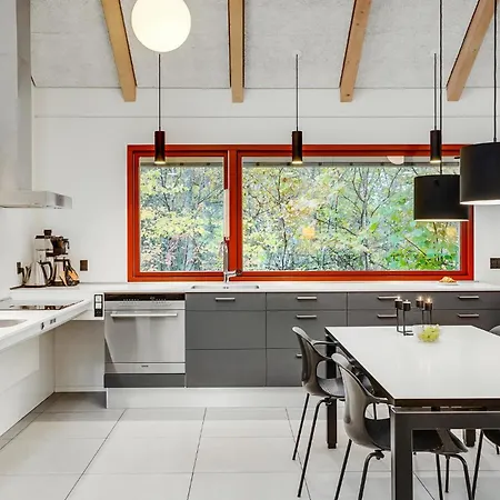 In With Kitchen